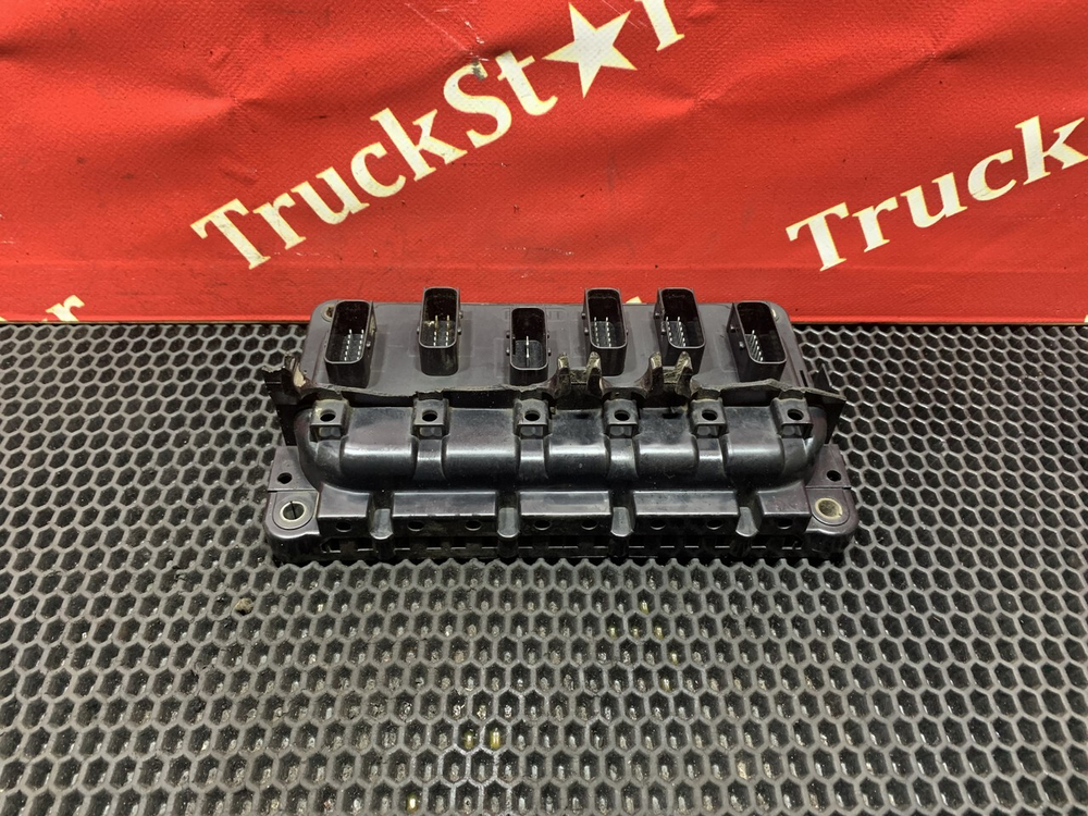 Блок управления шасси передний 2021г