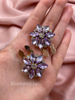 Накладка на пуговицу в форме цветка золотистые с фиолетовыми стразами (клипсы)