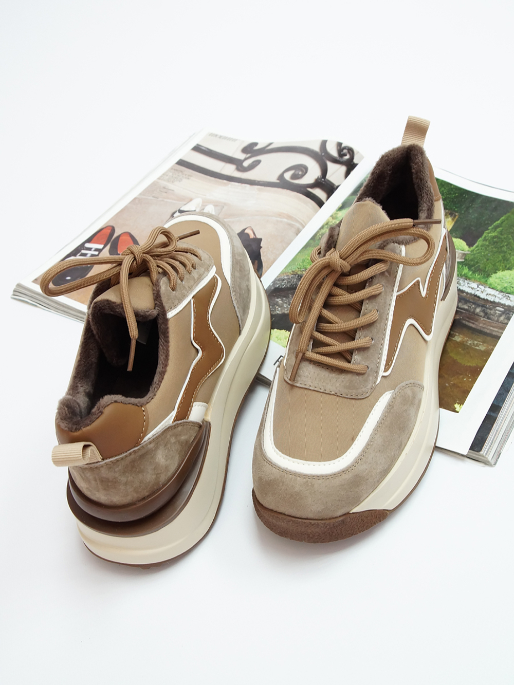 Кроссовки женские демисезонные