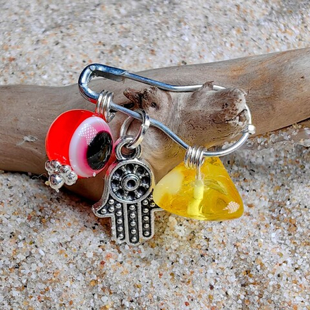 Талисман "Булавка янтарный оберег" в ассортименте