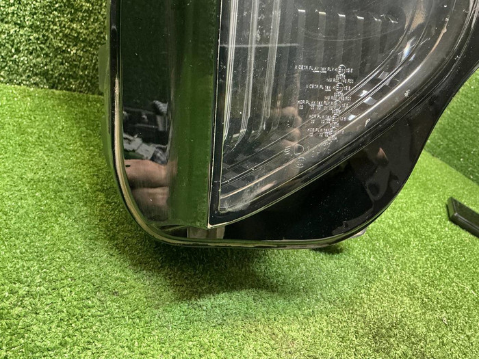 Фара правая Hongqi E-HS9 (2020-н.в.) LED