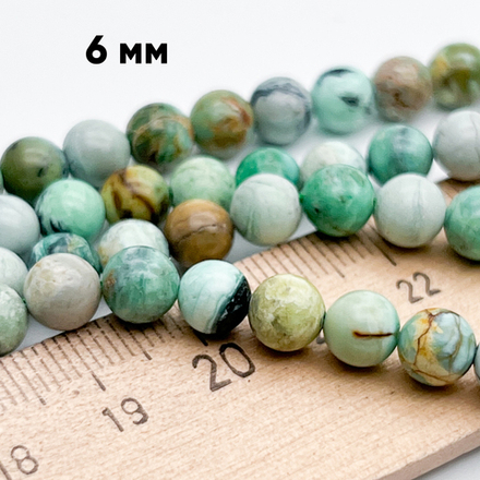 Варисцит бусины (в породе), диаметр около 6,3-6,6 мм, цена за 14-15 шт (1/4 нити)