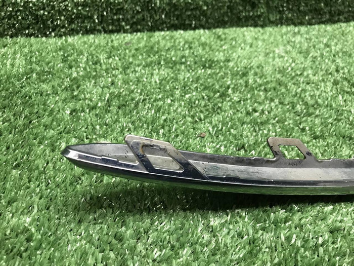 Молдинг бампера левый Mercedes GLS x167 19-24 AMG