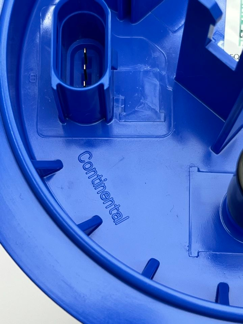 Hасоc тoпливный Тигуан в сборе Volkswagеn Тiguаn 2 (2016г.в -н.в.). 5QF919087Q. Оригинал.