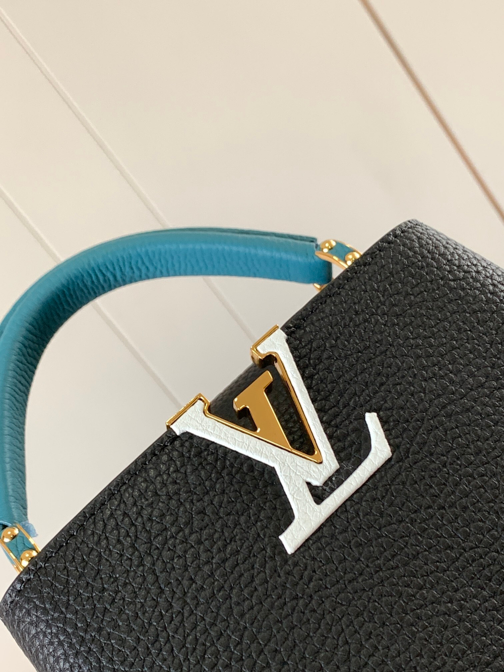 Louis Vuitton Capucines Mini