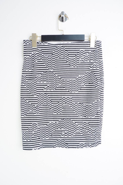 Юбка Vila в монохроме, маркировка S, визуально на 44 размер