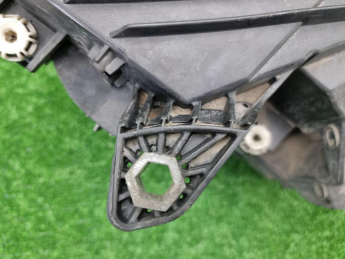 Фара левая Mercedes GLC X253 (2015-2019) LED