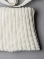 Шапка детская на осень и снуд с завязками