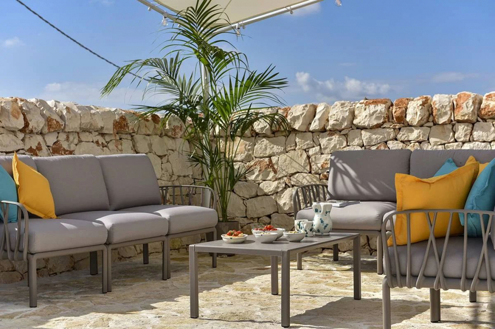 Диван пластиковый с подушками Nardi Komodo 2, тортора, серый