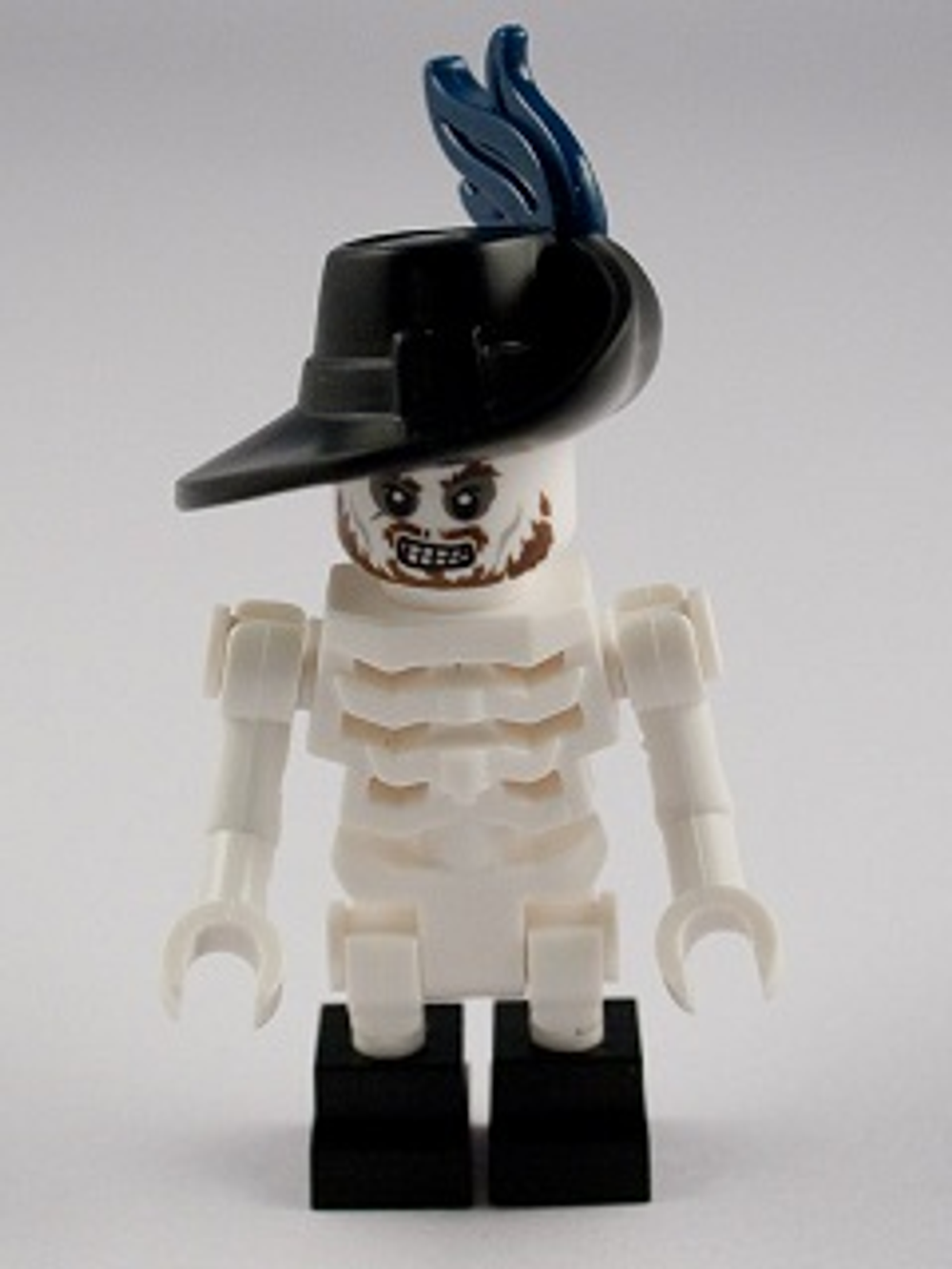 Минифигурка LEGO poc003 скелет Барбосса
