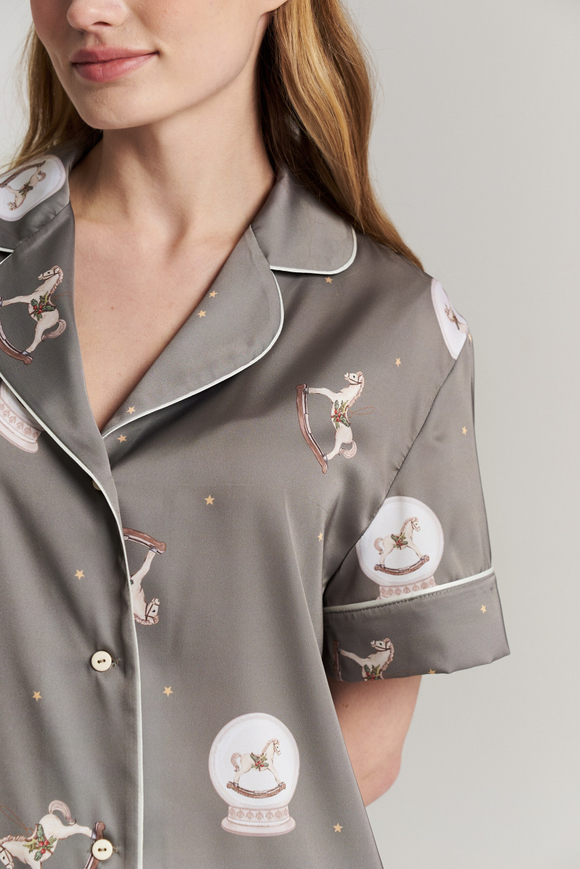 Шелковая блуза с кантом - новогодние лошади