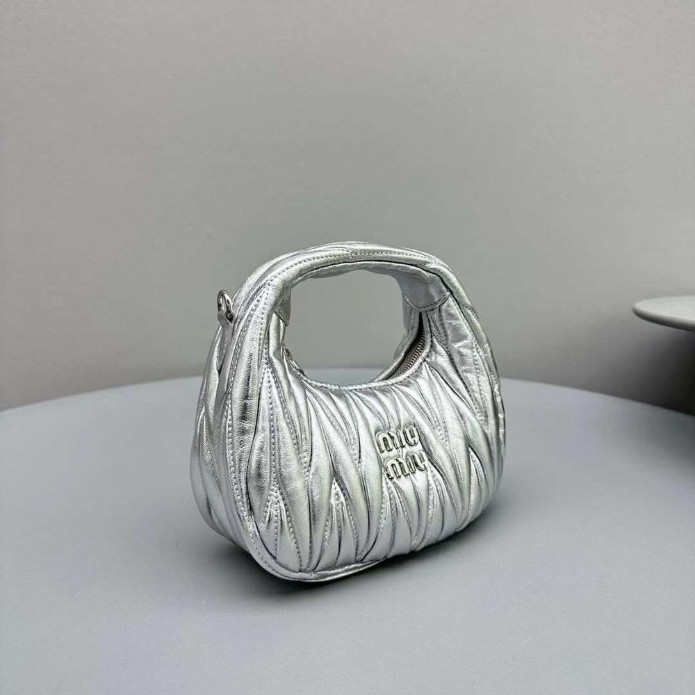 Miu Miu Wander matelassé hobo mini-bag