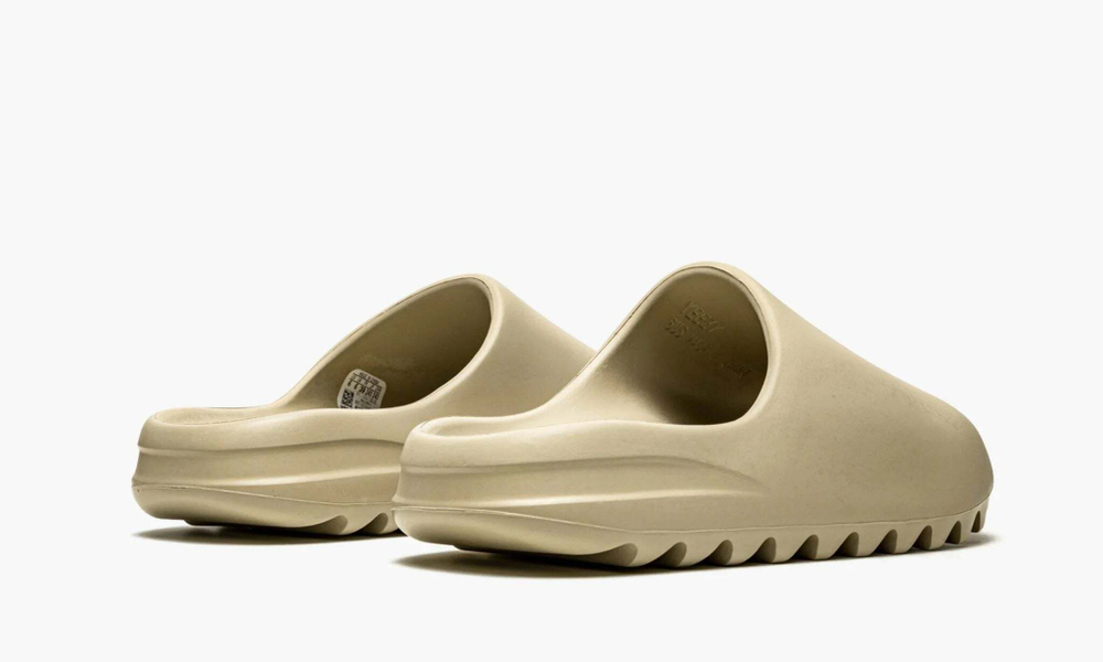 Yeezy Slide "Pure"