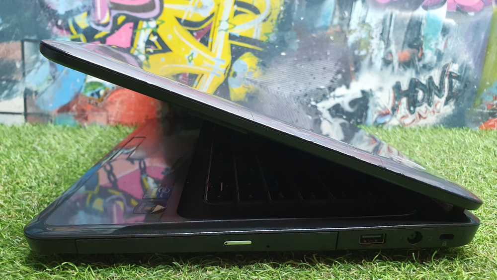 Ноутбук HP  i3/8 Gb