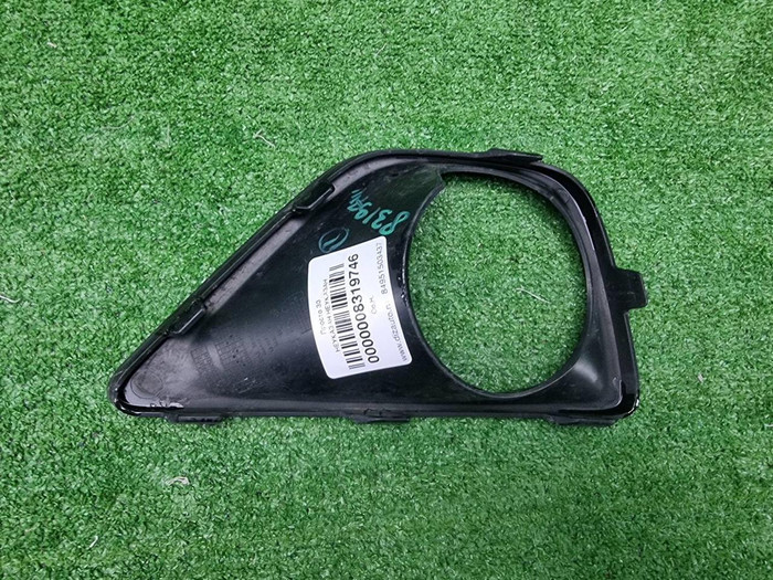 Накладка ПТФ правая BMW X2 F39 (2017-2023)