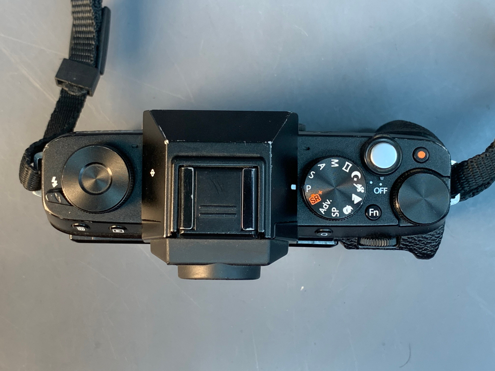 Fujifilm X-T100