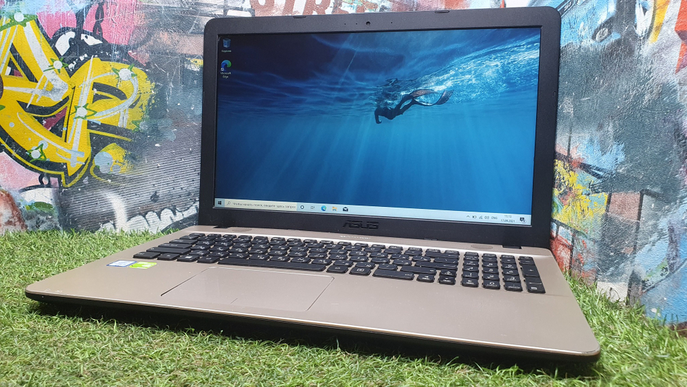Ноутбук ASUS i5-6/8Gb/920MX 2Gb/VivoBook Max X541U X541UV-XO241T/Windows 10