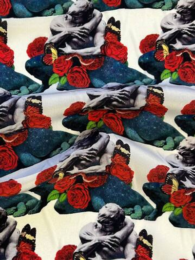 Шелк Valentino белый с дизайнерским принтом