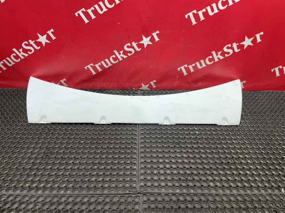 Спойлер кабины верхний