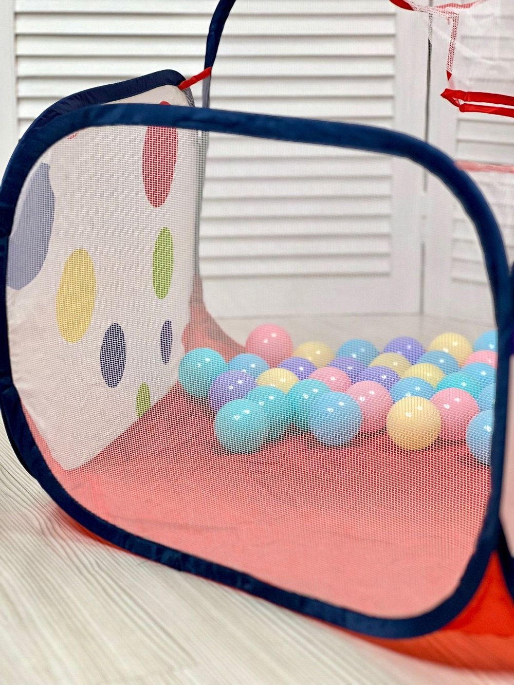 Манеж для игр 100х100х76см с набором 50 шаров (201942397)