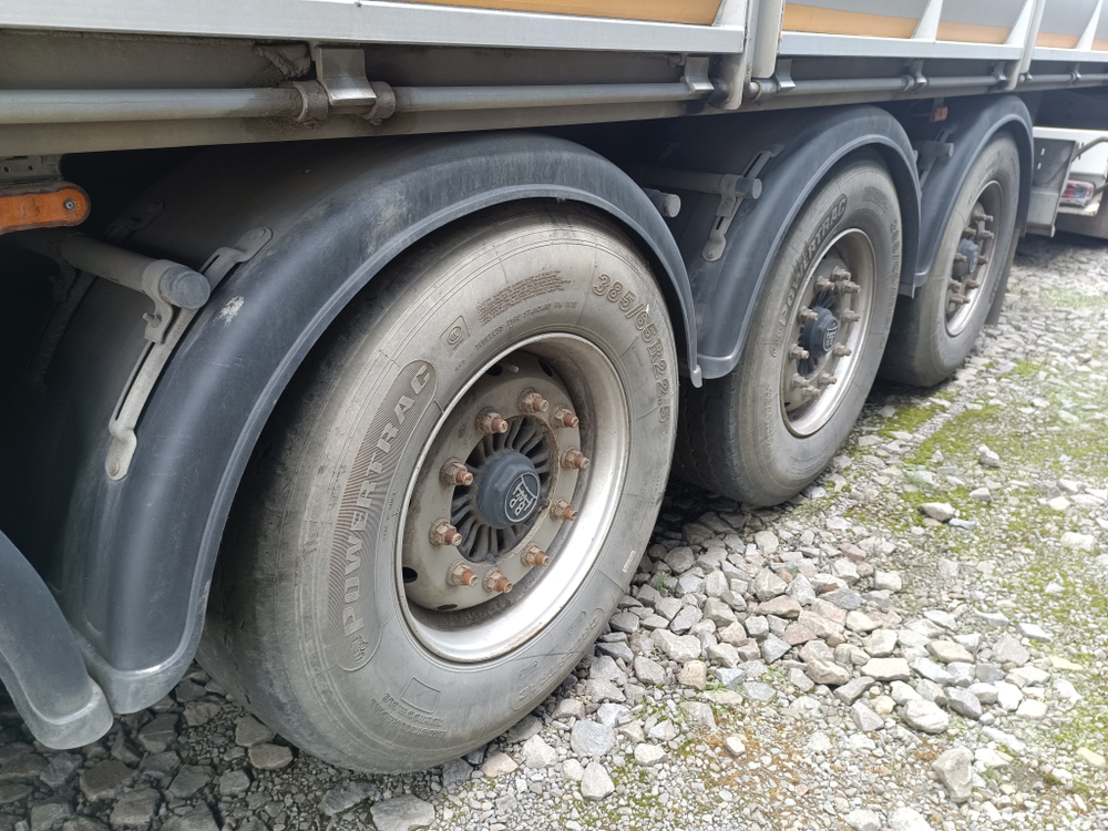 КРОПКУЗОВ 85057* Полуприцеп бортовой 85057B