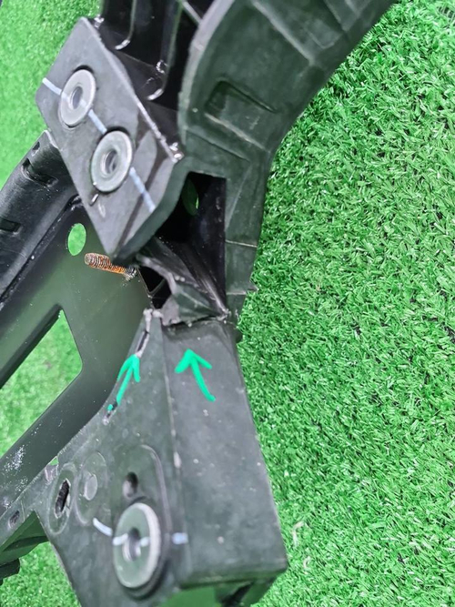 Телевизор Hongqi H5 2 (2022-н.в.)