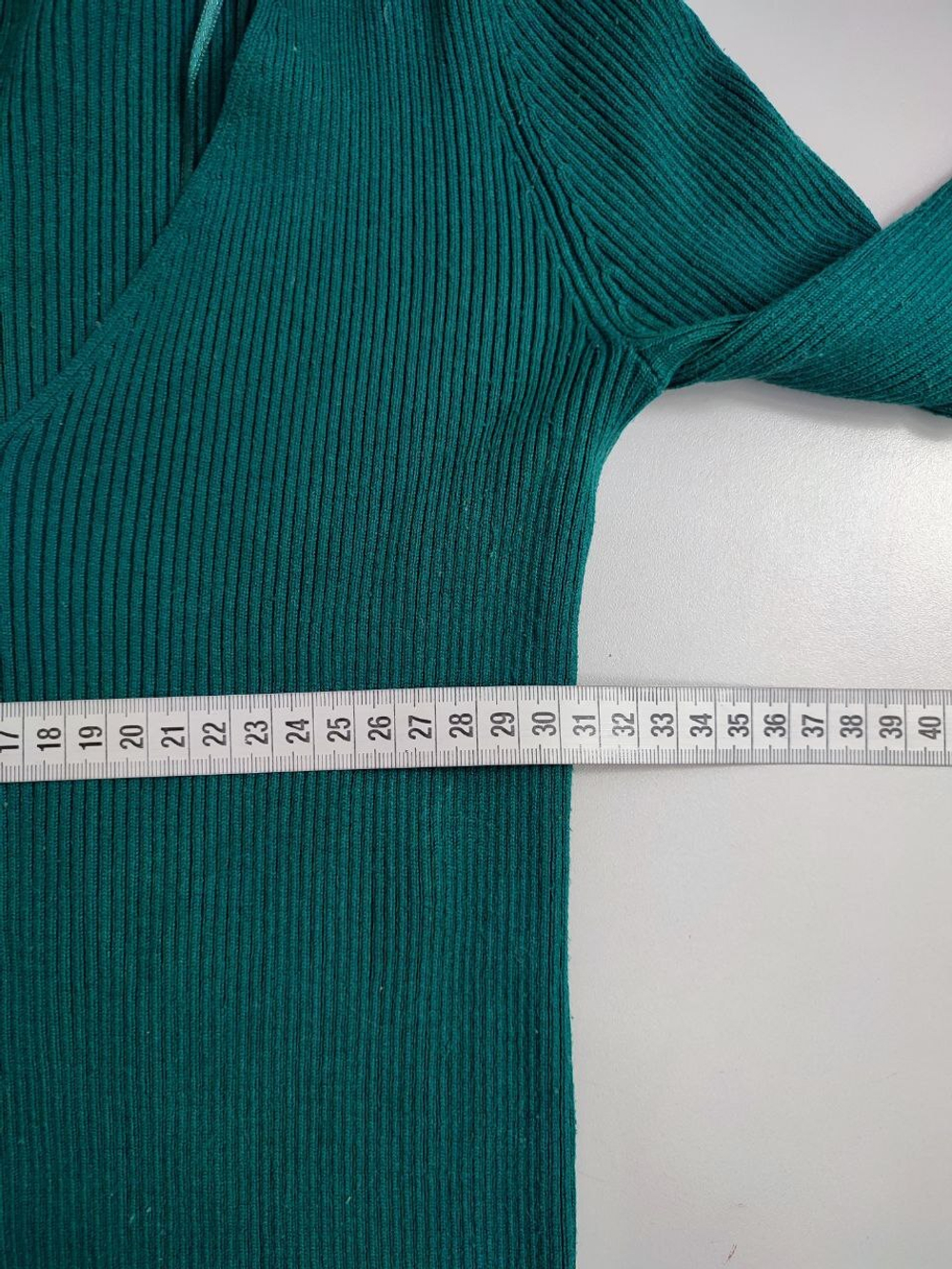 Джемпер Bestia стильный 40 размер