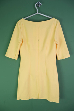 Платье прямого кроя, визуально на 44/46 размер