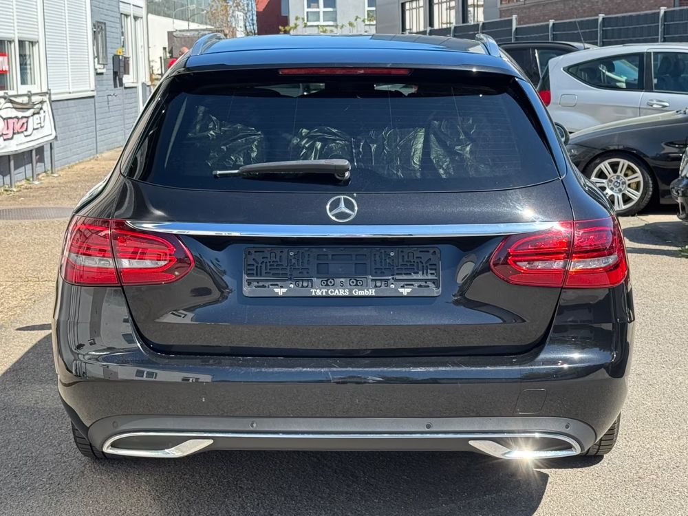 Mercedes-Benz C 220