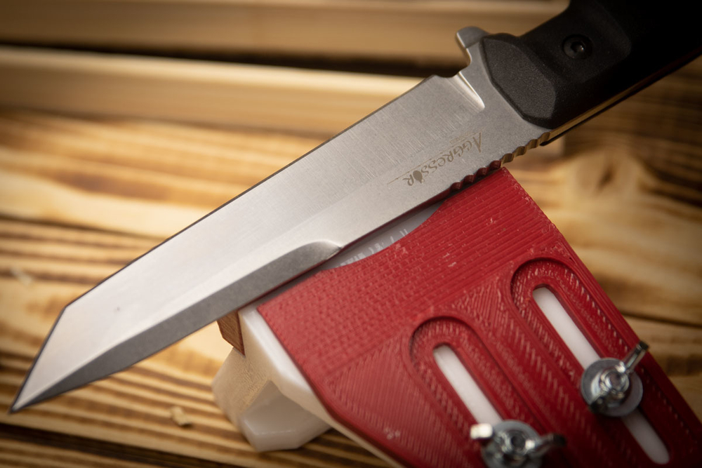 Точилка для ножей ЖУК в ящике Готовое решение для дома с абразивами и держателями.
