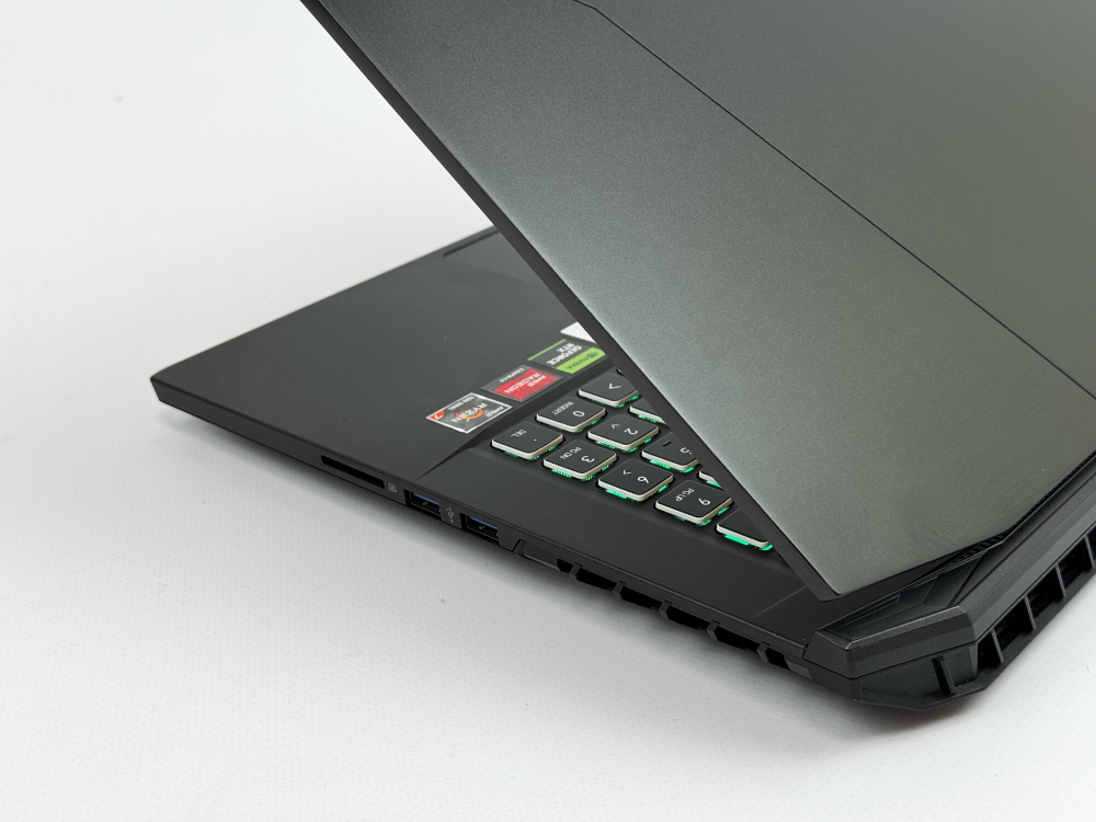 17.3 Игровой ноутбук Mechrevo Ryzen 7 7735H / RTX4060 / 16GB / 512GB / 2.5K / 240Hz / Win11 / RU-EN клавиатура