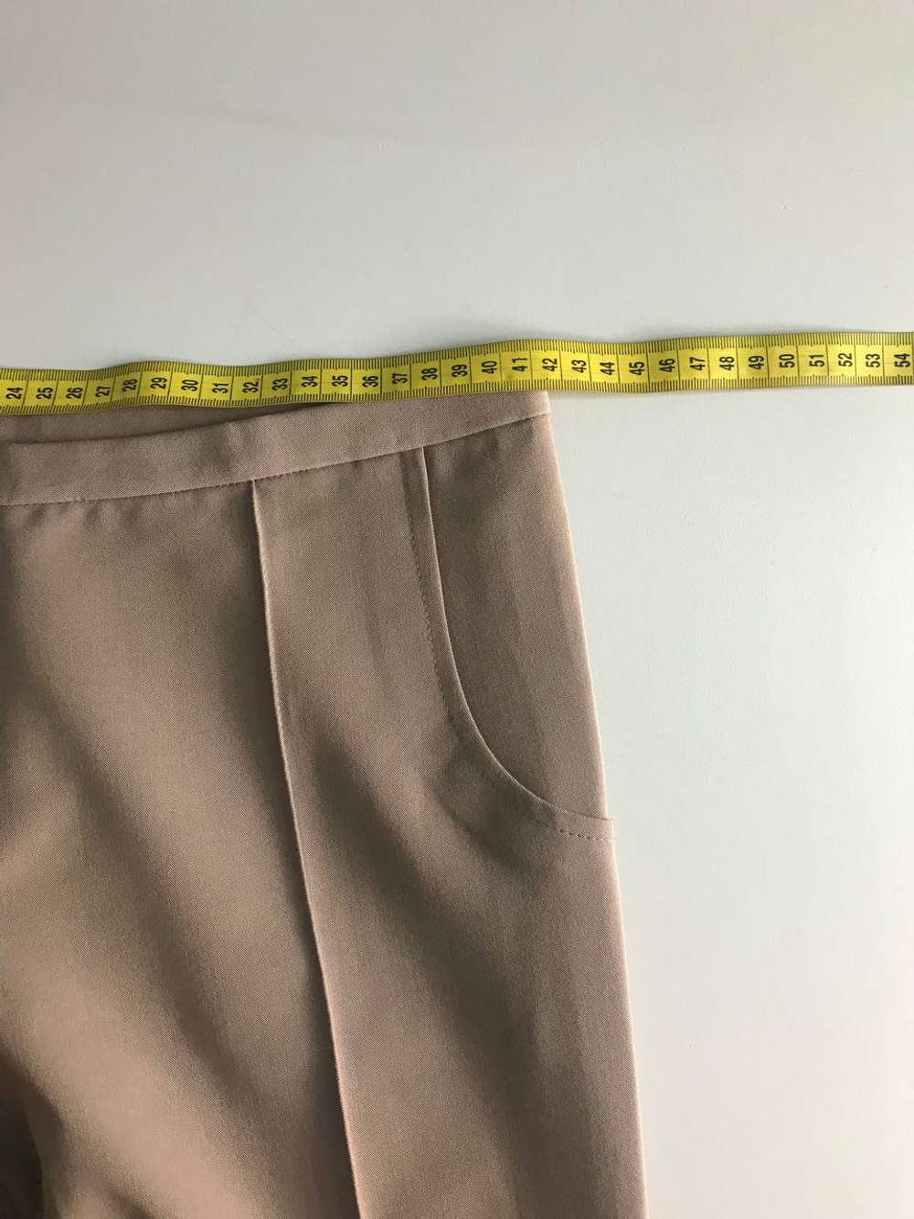 Брюки Alexandra Kazakova светлые, маркировка М, визуально на 46 размер, новые