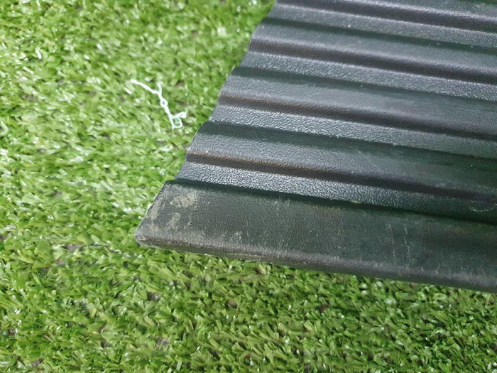 Накладка порога правая Lexus LX 3 (2007-2023)