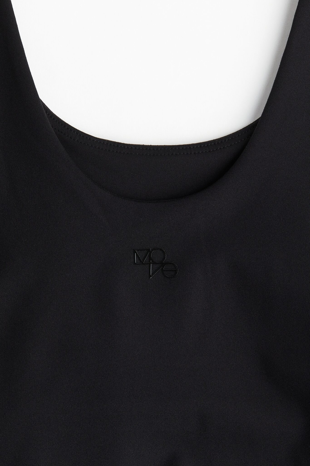 H&M Спортивный топ SoftMove™ со встроенным бюстгальтером, черный