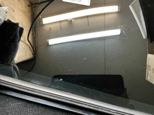 Форточка двери задняя левая BMW 5er G30 (17-23)