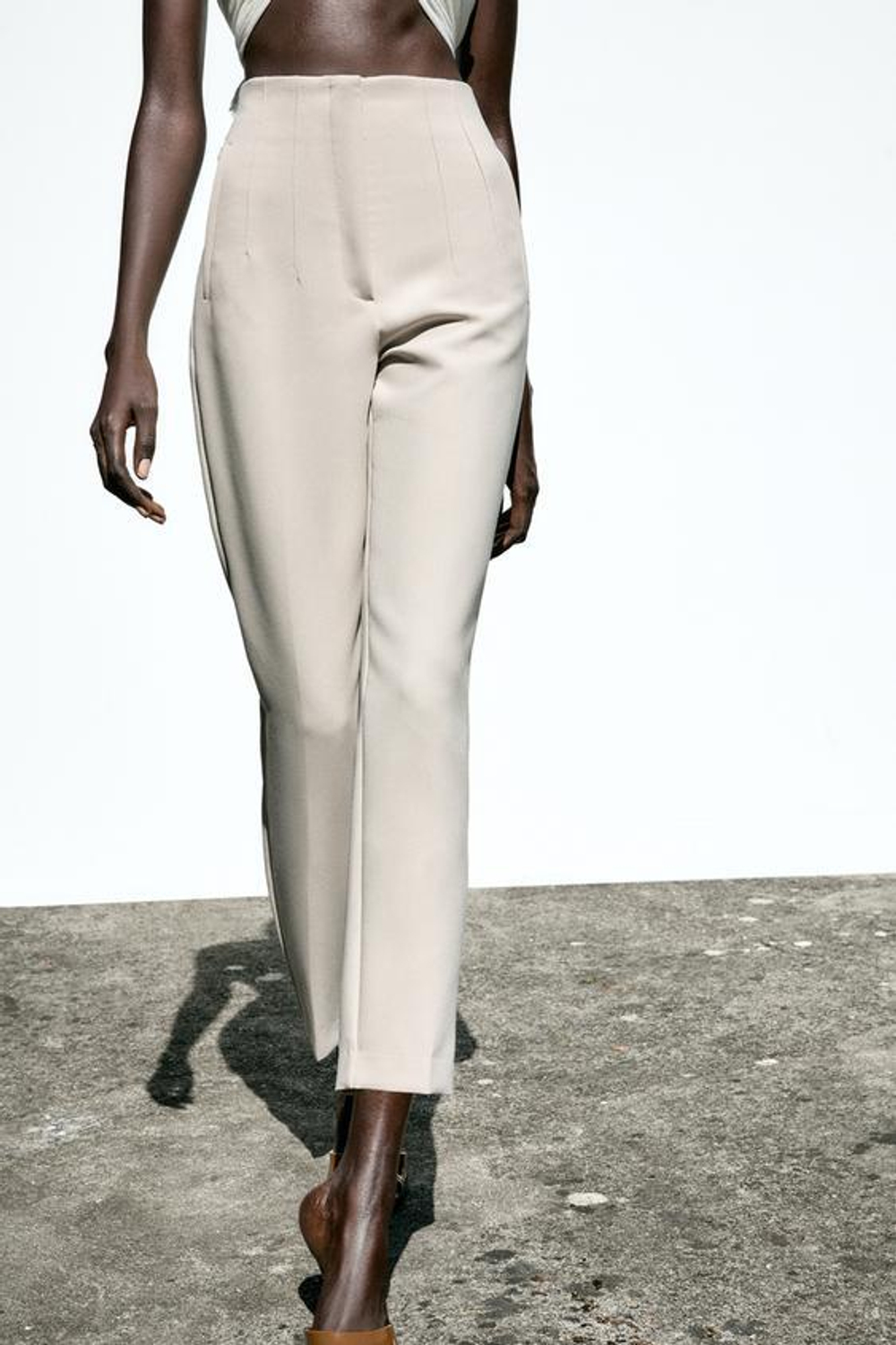 ZARA БРЮКИ С ВЫСОКОЙ ПОСАДКОЙ, ЖЕЛТОВАТО-БЕЛЫЙ