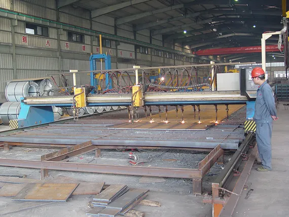 Многорезаковый станок для газовой резки с ЧПУ серии INGDZ, INTEGRAL