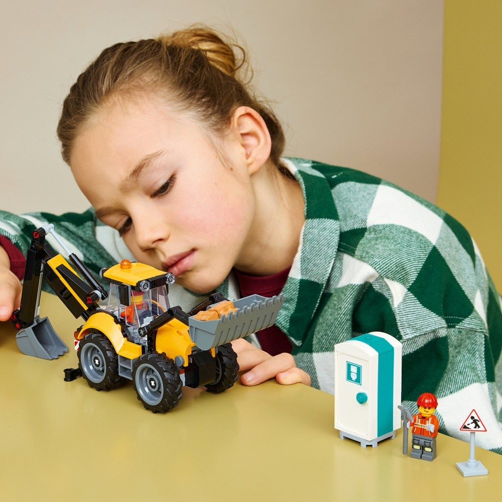 Конструктор LEGO City 60480 Жёлтый экскаватор-погрузчик — фото 9