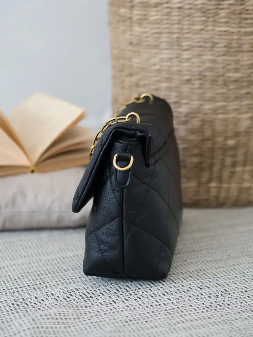 Сумка женская через плечо бренд не кожаная кросс боди модная стёганная на цепочке для девушке шоппер