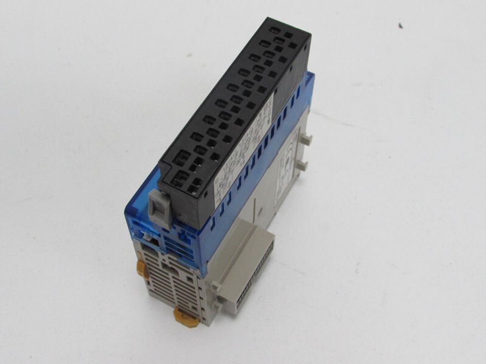 OMRON Yaskawa EJ1G-TC2B-QNH