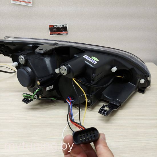 Передние фары Ford Focus 2 daylight black