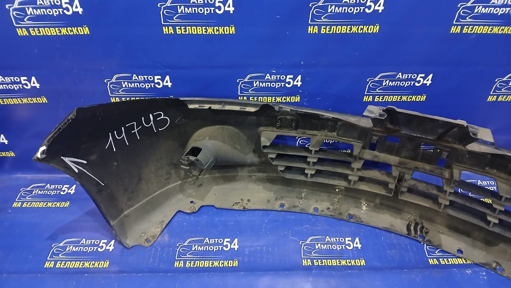 Бампер передний NISSAN TIIDA 2008-2012