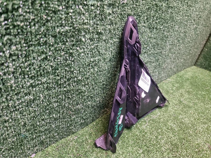 Накладка бампера левая Geely Preface (2024-н.в.)