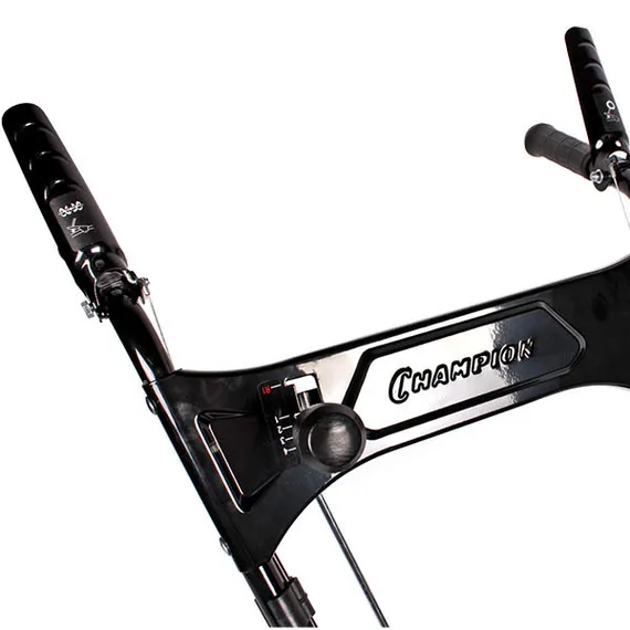 Бензиновый снегоуборщик "CHAMPION" ST553