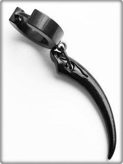 Серьга "Клык" для пирсинга уха стль 316L.