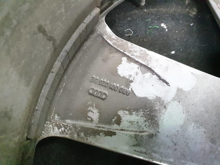 Диск литой R19 Audi Q5 1 8R (2008-2017)