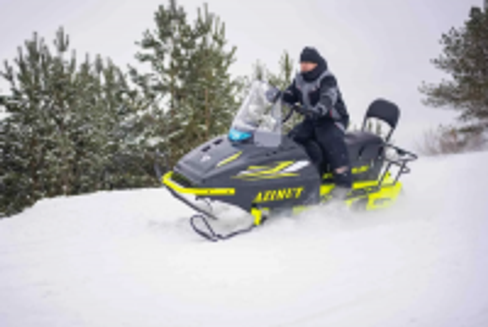 Миниснегоход Бурлак Азимут 24 л.с. , эл.запуск, реверс, тормоз гидравл, капот черный