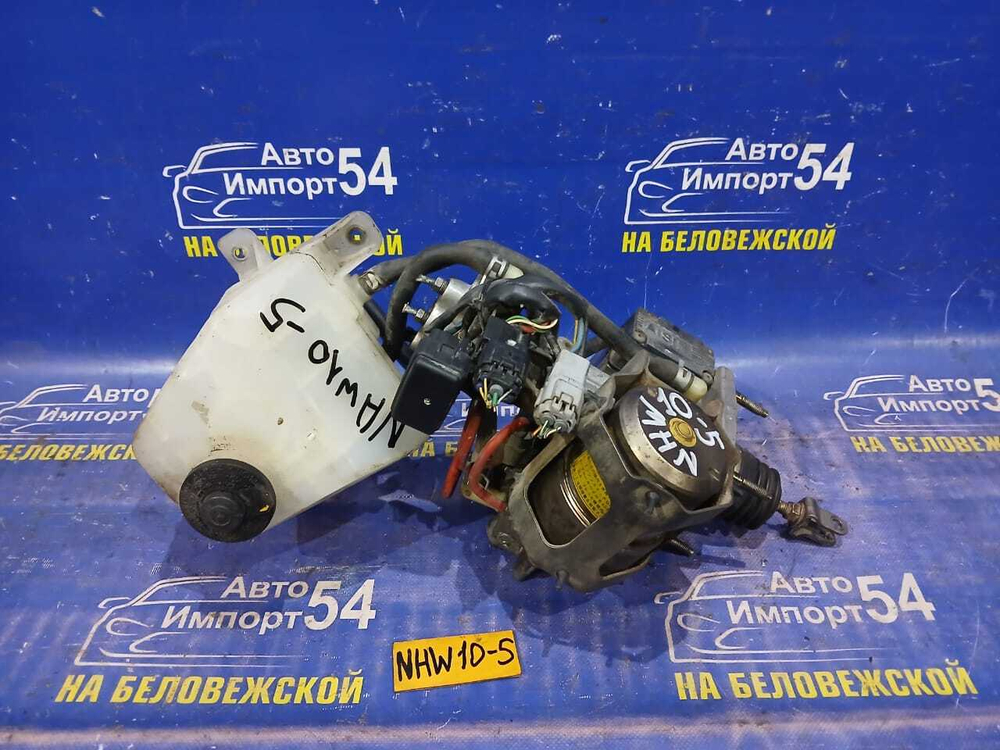 Главный тормозной цилиндр TOYOTA PRIUS 1998