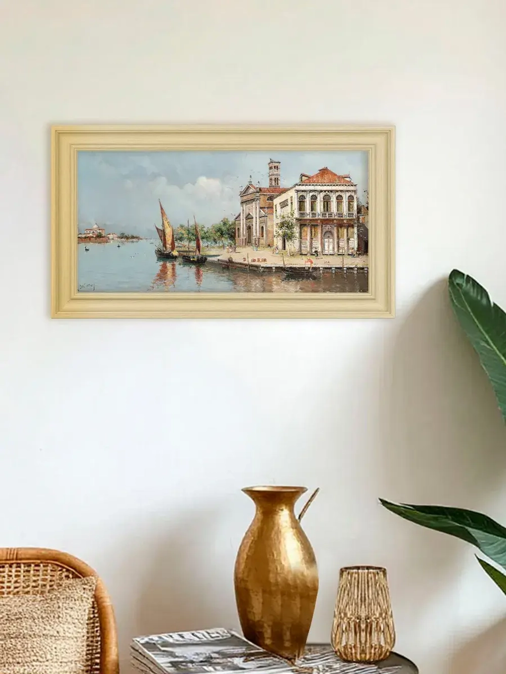 Картина настенная интерьерная в раме