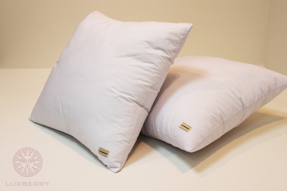 Набор покрывала и декоративных наволочек Luxberry Vegan бежевый